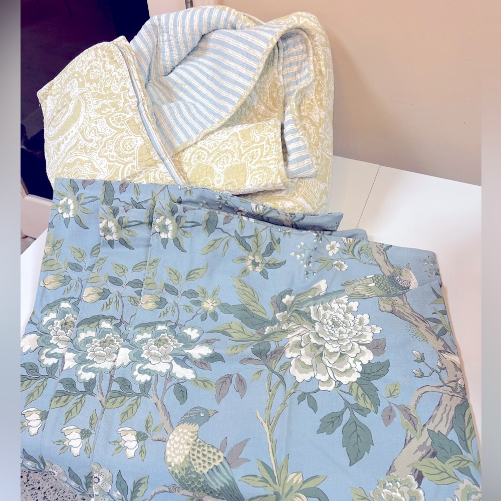 King size Quilt, Shams & 3 coordinating Pillow Covers